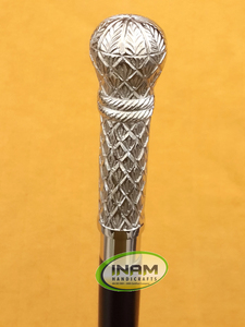 Canne de marche pliable en bois de créateur avec poignée en laiton Canne de marche pour personnes âgées Pointe en caoutchouc confortable - Product Image 4