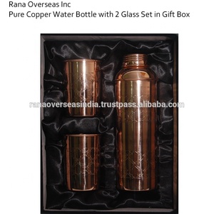 Quatrefoil-botella de agua de cobre puro grabada, dos vasos para Navidad y regalos Diwali - Product Image 5