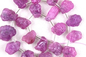 Haute qualité 1 brin rose saphir pierre précieuse forme inégale verre rempli brut Makiing rose bijoux en gros - Product Image 3