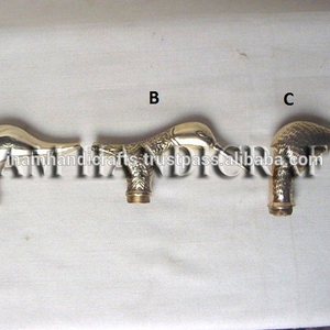 ด้ามจับทองเหลืองสำหรับไม้เท้า ร่ม และไม้ค้ำยัน ด้ามจับทองเหลืองทำมือลายสัตว์ โดย INAM HANDICRAFTS - Product Image 3