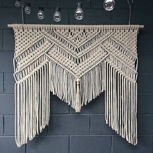 Décoration murale en macramé de style moderne, tissage artisanal en coton 100%, écologique, couleur personnalisée, cadeau - Product Image 6