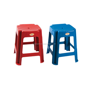 Taburete apilable de plástico bajo de grado de confianza de exportación L370 x W300 x H445 con precio asequible adecuado para uso de picnic al aire libre - Product Image 1