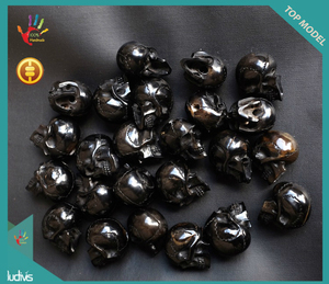 Asequible cuerno negro cráneo colgante tallado para hacer joyería grano Original artesanos hecho a mano en Bali - Product Image 6
