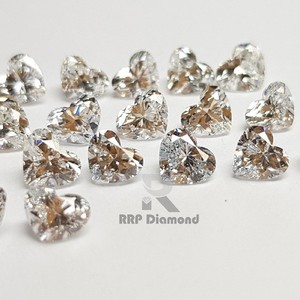 HPHT 0.60 à 0.69 Carat VS2 Clarity Loose Fancy Heart Shape GHI Color Lab Grown Diamond Certified by IGI GIA for Jewelry Use - Product Image 2