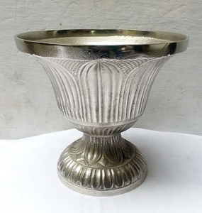 HIGH QUALITY ALUMINIUM FLOWER <b>VASE</b> HOME <b>DECORATIVE</b> <b>VASE</b> for WEDDING DECORATION CLASSIC DESIGN CUSTOM LOGO HOTELS and RESTAURANT - Product Image 3