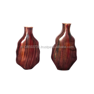 Vase à fleurs en aluminium pour la maison et le mariage Vase à fleurs de table en aluminium élégant et fait à la main avec finition antique - Product Image 1