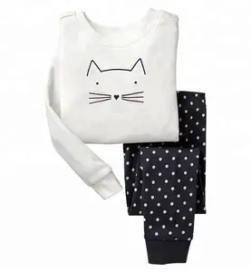 Pigiama per bambini con stampa gatto set pigiami per bambini per ragazze design di stampa carino set di indumenti da notte comodi abbigliamento per bambini con prezzo economico