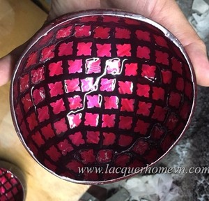 Best Selling Eco friendly Seashell Inlay Coconut Shell Bowls from Viet Nam, Mother of pearl inlaid coconut lacquer bowl - Product Image 2