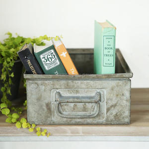 Top Notch Quality Elegant Design Galvanized Metal Vintage <b>Basket</b> <b>with</b> <b>Handle</b> for Home Use at Wholesale Price - Product Image 1