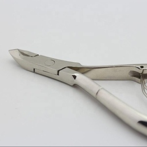 Pince à cuticules, outil pour ongles épais ou d'orteils - Product Image 1