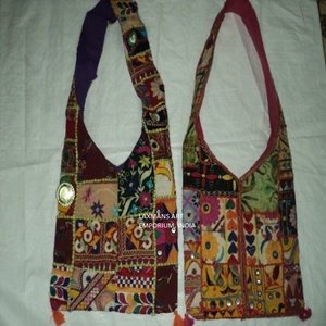 กระเป๋าสะพายไหล่เย็บปะแบบอินเดีย - Product Image 1