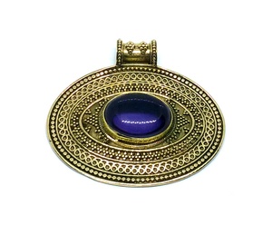 Vente en gros de collier pendentif améthyste en laiton de style bohème avec réglage de lunette pour technologie d'incrustation de cadeau - Product Image 1