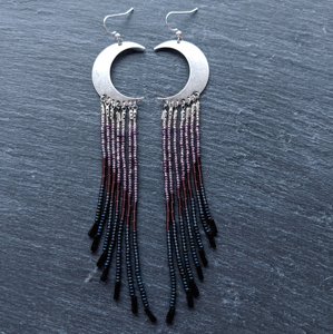 Pendientes Luna Creciente - Pendientes con Cuentas - Pendientes Estilo Gitano - Creaciones Hechas a Mano - Product Image 1