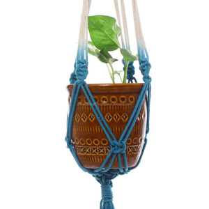 Colgador de plantas de macramé moderno, colgadores de plantas de cuerda, colgador de plantas de color ombre - Product Image 3