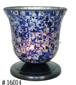 Bougeoir fait main d'ouragan en verre de couleur rouge décorative de Noël - Product Image 5