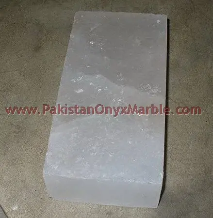 Купить дешевые плиты и блоки из белой соли