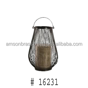 Ensemble de 2 bougeoirs en métal de style français - Product Image 5