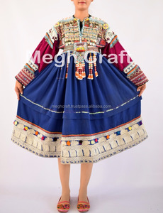Vestido Gitano Afgano Vintage - Borlas con Cuentas Hechas a Mano - Falda Larga Bohemia Vintage - Vestido Kuchi - Product Image 2