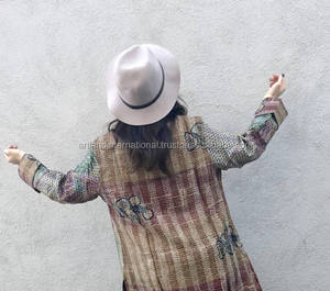 Vintage de seda Reversible diseñador étnico ropa de invierno hecho a mano viejo Kantha chaqueta Kimono largo estándar Unisex adultos otoño tejido - Product Image 3