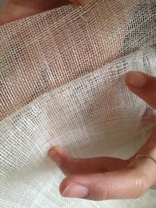 Tela filipina Sinamay para mujer, sombrero de Iglesia, hecho a mano, material de sombrero de paja tejido a mano, fibra de abacá natural - Product Image 3