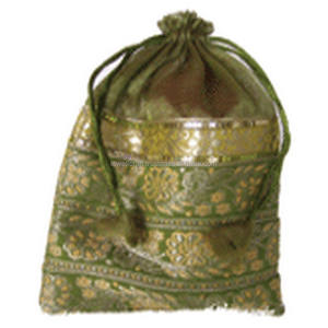 Pochette en organza ornée BORDER pour sacs-cadeaux élégants et durables - Product Image 2