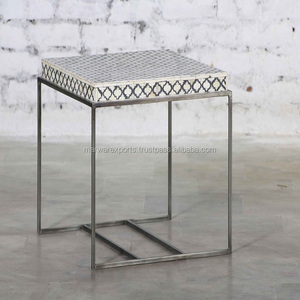 ตู้ไม้เนื้อแข็งอินเดียพร้อมขาตั้งเหล็ก ดีไซน์แบบดั้งเดิมอเนกประสงค์สำหรับห้องนั่งเล่น บ้านพักตากอากาศ โรงแรม ทางเข้า ห้องน้ำ - Product Image 6