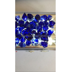 Saphir bleu naturel chauffé et traité, pierre brute - Product Image 4