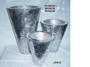 Macetero de Aluminio Martillado con Acabado Pulido Espejo y Forma Cilíndrica, Hecho a Mano, para Decoración del Hogar - Product Image 4