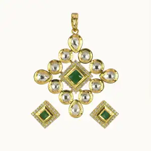 Imitation Designer Jewelry Kundan Gold Plated Classic Pendant Set 40162