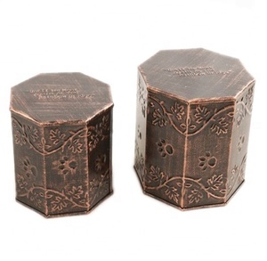 SIX SIDE PAW MARK PET URN DOG Pet Cercueil avec design unique PET URN POUR JUSQU'À NOUS RETROUVER VERSE CONTENEUR URNES POUR LES CENDRES POUR PET - Product Image 1