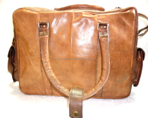 High Quality Leather Messenger Shoulder Bag for Business and Travel Durable Crossbody Bag Available at Reasonable Price - Product Image 3