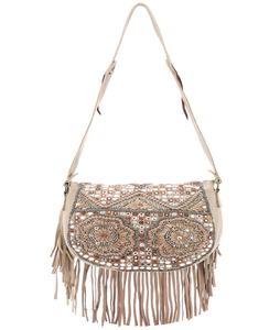 Pochette de soirée ethnique de style indien pour femme, conçue avec des sacs Banjara, de l'art et des broderies traditionnelles à la main - Product Image 1