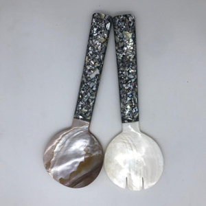 Cuillère en coquillage naturel / Cuillère à caviar de perle - Product Image 1