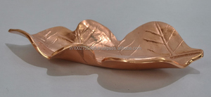 Plateau de service en métal aluminium 39x18 cm avec éléments décoratifs pour servir des fruits IHA Gold & Copper Leaf-Design - Product Image 6