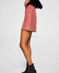 กระโปรงหนังกลับแท้ทรงเอ สีใหม่ คุณภาพสูง กระโปรงหนังกลับสั้นสีดำแบบซิปสำหรับผู้หญิง สไตล์เซ็กซี่ - Product Image 2