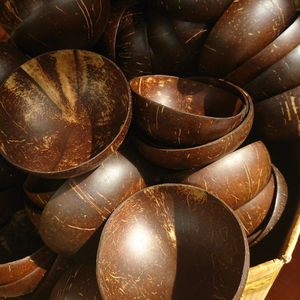 Artículos de Lujo Listos para Enviar: Cuencos de Cáscara de Coco / Arte Asiático para Cuenco de Cáscara de Coco / Juego de Cuencos de Coco Lacados - Product Image 2