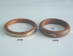 Bracelets en bois de haute qualité fabriqués en sheesham avec incrustation en laiton bijoux en bois avec incrustation en laiton poli bracelets cadeau pour les femmes - Product Image 2
