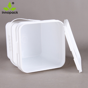 Seau en plastique blanc et carré, massif et de 10 litres, pour la construction - Product Image 5
