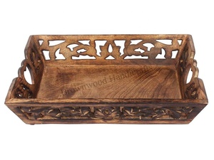 Bandeja de servicio de madera de mango tallada a mano redonda de alta calidad Nuevos diseños con características decorativas Hoteles Restaurantes Utensilios de cocina Uso - Product Image 2