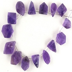 Gioielli in pietra di nascita blu non trattati con pietra di nascita in ametista ruvida naturale di grado AAA - Product Image 1