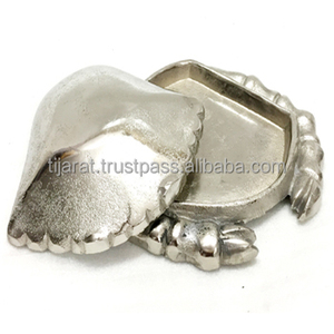 Modern <b>Ashtray</b> Decor Shape Portable Aluminum Best Design Strong Quality Material Aluminum Antique Brass <b>Ashtray</b> Custom Logo - Product Image 2