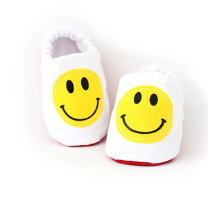 Chaussons pour bébés, nouveau-né, fabrication allemande, en tissu de coton biologique, 2020 - Product Image 1