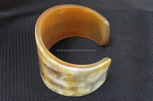 Pulsera de Cuerno de Búfalo 100% Natural para Mujer - Product Image 2