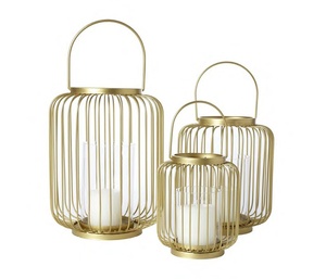 Lanterne à bougie faite à la main blanche en métal et verre de haute qualité pour la décoration de la maison, de bureau et de mariage - Product Image 4