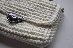 Sacs à main en crochet en fil de t-shirt pour femmes, sacs à main de créateurs pour femmes, sacs en crochet faits à la main personnalisés en provenance du Vietnam - Product Image 2