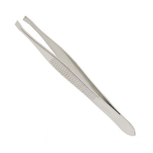 Pinzas Automáticas para Cejas y Pestañas con Punta Inclinada, Marca Personalizada, Material de Acero Inoxidable, Mango de Plástico, Diseño Sostenible - Product Image 5