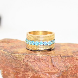 Nuevo Anillo de Eternidad con Topacio Azul Clásico en Plata de Ley 925 de la Colección Infinity, Chapado en Oro de 18k - Product Image 5