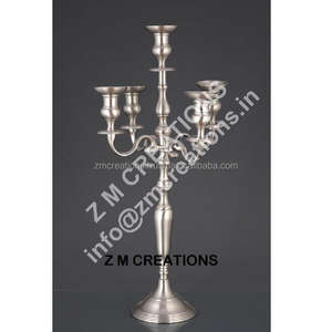 Best-seller Candélabre au design antique à 5 bras Bougeoir en métal et cristal pour la décoration de salon ou d'hôtel à la maison - Product Image 1