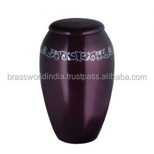 Urna de cremación de latón de estilo americano para adultos azul de Brassworld India Suministros funerarios Urna de metal - Product Image 3
