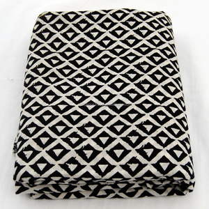 Bloc à main imprimé coton naturel robe couture course tissu incroyable qualité vente chaude rideau literie couverture tissu en gros - Product Image 2